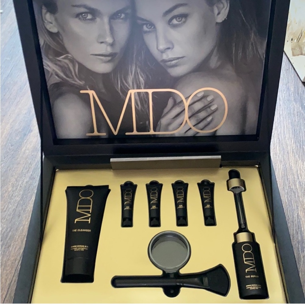 MDO Skin Transforming Kit.NWT